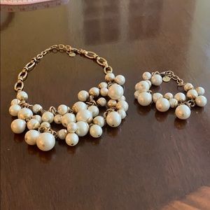 Stella and Dot/Chunky pearl necklace and bracelet